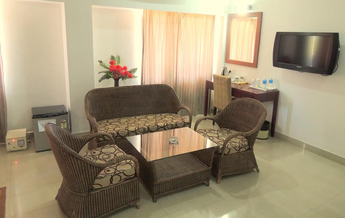 Hotel Aroma Residency Tinsukia Exterior foto